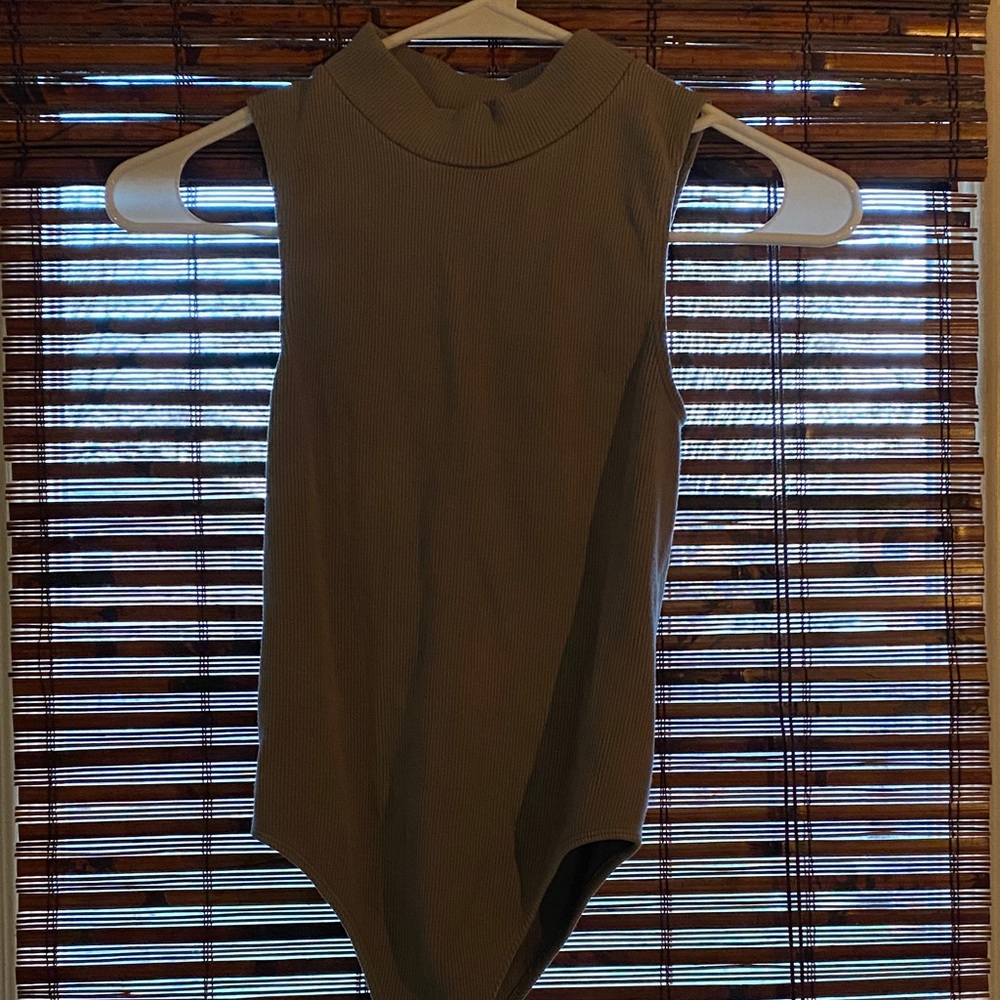 Streetwear Society Sleeveless Olive Bodysuit